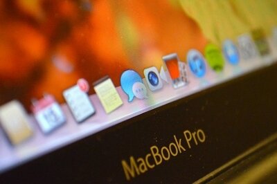 HRMS Social Collaboration Interfaces - Computer Monitor