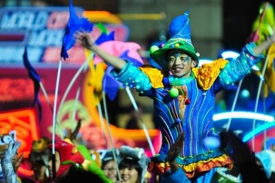 HRMS Social Collaboration Communication - Carnival