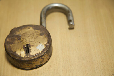 HRMS security threat - broken lock