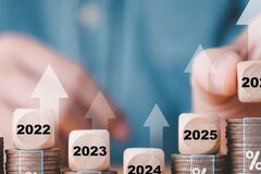 HRMS cost and budget guide - coins with calculator
